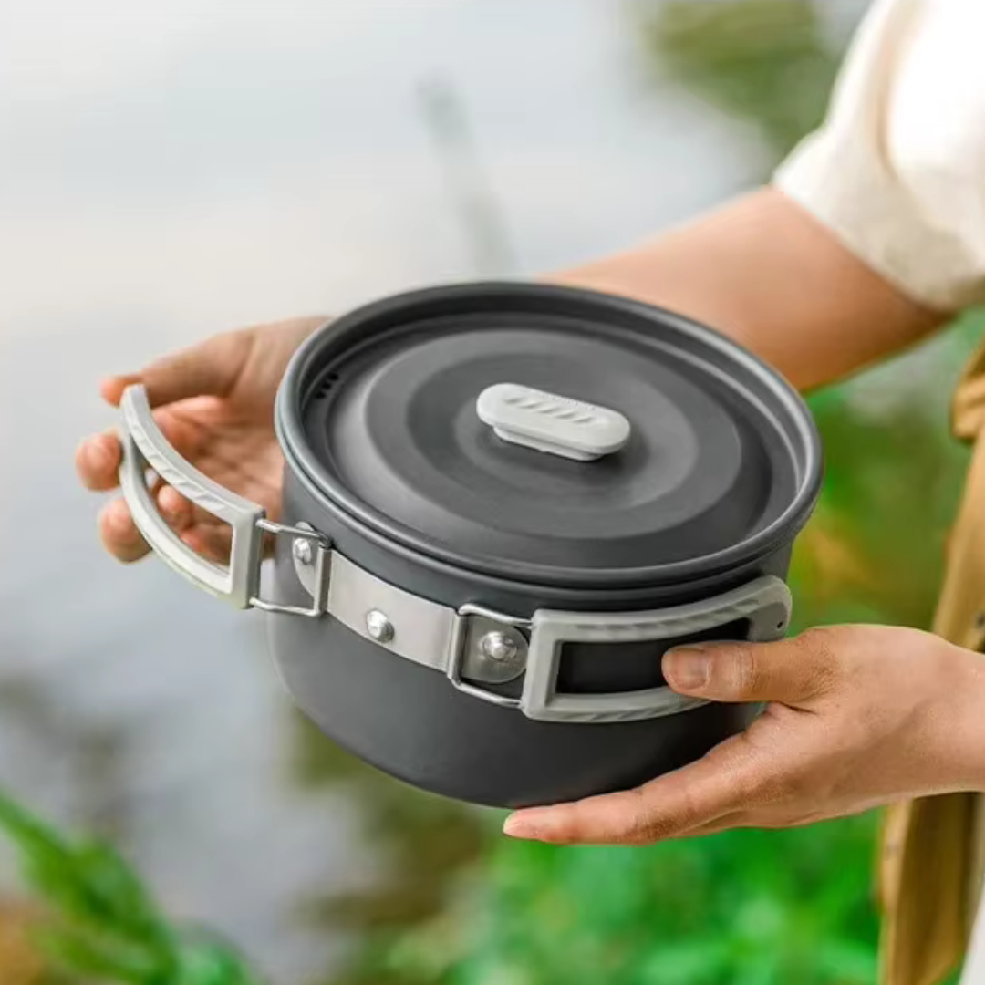 Camping & Trekking Cookware Set (2–4 Persons) – CookSet Family