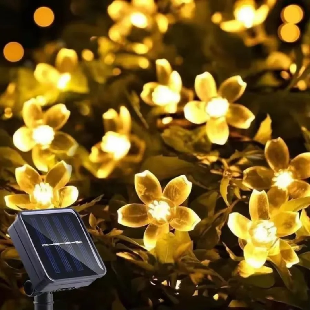 Light String with Solar Sakura Flowers – BloomGlow Garden Lights